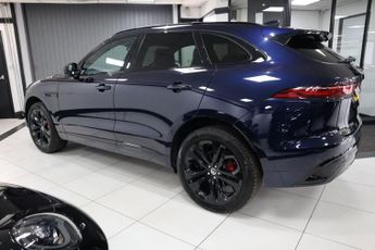 JAGUAR F-PACE 2.0 D200 MHEV R-Dynamic SE Black Auto AWD Euro 6 (s/s) (204 ps)