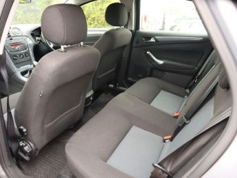 FORD MONDEO 2.0 TDCi Edge Hatchback 5dr Diesel Manual Euro 5 (115 ps)