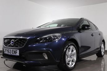 VOLVO V40 CROSS COUNTRY 2.0 D3 Lux Nav Hatchback 5dr Diesel Geartronic Euro 5 (s/s) (150
