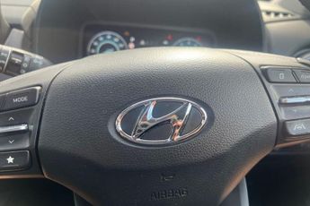 HYUNDAI KONA 1.6 h-GDi Ultimate SUV 5dr Petrol Hybrid DCT Euro 6 (s/s) (141 p