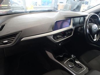 BMW 1 SERIES 1.5 118i SE Hatchback 5dr Petrol DCT Euro 6 (s/s) (136 ps)