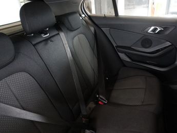 BMW 1 SERIES 1.5 118i SE Hatchback 5dr Petrol DCT Euro 6 (s/s) (136 ps)