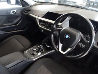 BMW 1 SERIES 1.5 118i SE Hatchback 5dr Petrol DCT Euro 6 (s/s) (136 ps)
