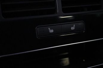 LAND ROVER RANGE ROVER SPORT 3.0 D300 MHEV HSE Dynamic Black SUV 5dr Diesel Auto 4WD Euro 6 (