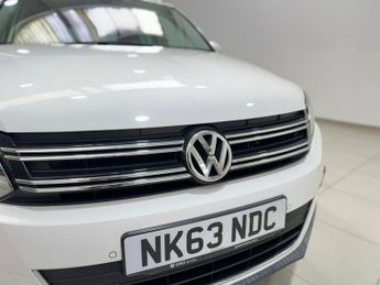 VOLKSWAGEN TIGUAN 2.0 TDI BlueMotion Tech SE SUV 5dr Diesel DSG 4WD Euro 5 (s/s) (