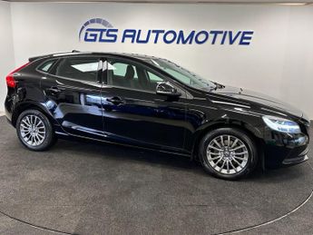 Volvo V40 2.0 T2 GPF MOMENTUM NAV PLUS FIVE DOOR 122 BHP