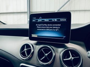 MERCEDES-BENZ GLA 1.6 GLA180 Urban Edition SUV 5dr Petrol 7G-DCT Euro 6 (s/s) (122