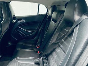 MERCEDES-BENZ GLA 1.6 GLA180 Urban Edition SUV 5dr Petrol 7G-DCT Euro 6 (s/s) (122
