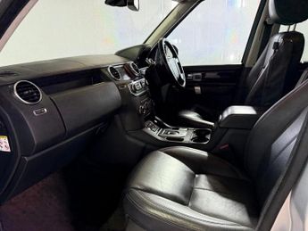 LAND ROVER DISCOVERY 4 3.0 SD V6 HSE Luxury SUV 5dr Diesel Auto 4WD Euro 5 (s/s) (255 b