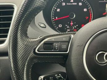 AUDI Q3 2.0 TFSI Black Edition SUV 5dr Petrol S Tronic quattro Euro 6 (s