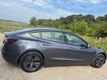 TESLA Model 3 (Dual Motor) Long Range Saloon 4dr Electric Auto 4WDE (346 ps)