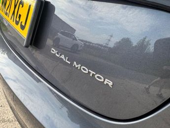 TESLA Model 3 (Dual Motor) Long Range Saloon 4dr Electric Auto 4WDE (346 ps)