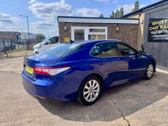 TOYOTA CAMRY 2.5 VVT-h Design Saloon 4dr Petrol Hybrid CVT Euro 6 (s/s) (218 