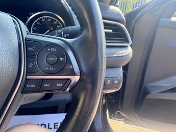 TOYOTA CAMRY 2.5 VVT-h Excel Saloon 4dr Petrol Hybrid CVT Euro 6 (s/s) (218 p