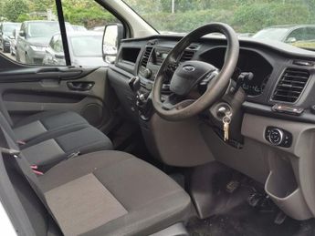 FORD TRANSIT CUSTOM 2.0 340 EcoBlue Panel Van 5dr Diesel Manual L2 H2 Euro 6 (130 ps
