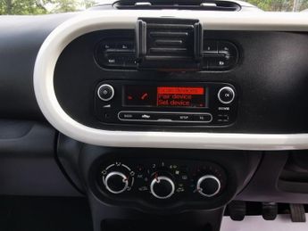 RENAULT TWINGO 1.0 SCe Dynamique Hatchback 5dr Petrol Manual Euro 6 (s/s) (70 p