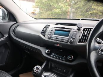 KIA SPORTAGE 1.7 CRDi EcoDynamics 3 SUV 5dr Diesel Manual 2WD Euro 5 (s/s) (1