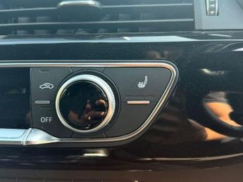 AUDI A4 AVANT 2.0 TFSI Black Edition Estate 5dr Petrol S Tronic Euro 6 (s/s) (