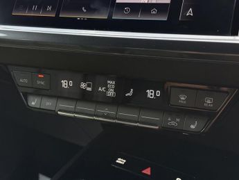 AUDI Q4 E-TRON 35 Edition 1 SUV 5dr Electric Auto 55kWh (170 ps)