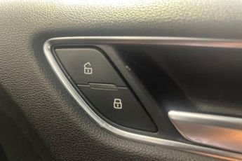 AUDI A3 2.0 TDI Black Edition Saloon 4dr Diesel S Tronic Euro 6 (s/s) (1