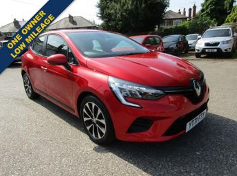 Renault Clio 1.0 TCe Iconic Hatchback 5dr Petrol Manual Euro 6 (s/s) (90 ps)