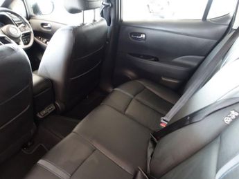 NISSAN LEAF 39kWh Tekna Hatchback 5dr Electric Auto (150 ps)