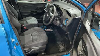 TOYOTA YARIS 1.5 VVT-h Cyan Bi-Tone Hatchback 5dr Petrol Hybrid E-CVT Euro 6 