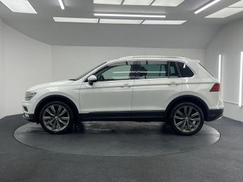 VOLKSWAGEN TIGUAN 2.0 BiTDI BlueMotion Tech SEL SUV 5dr Diesel DSG 4Motion Euro 6 