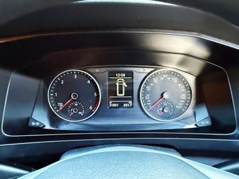 VOLKSWAGEN TRANSPORTER 4 Seat Auto Wheelchair Accessible Disabled Access Vehicle WAV 