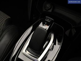 PEUGEOT E-2008 50kWh GT SUV 5dr Electric Auto (136 ps)
