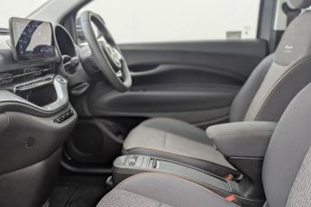 FIAT 500E 42kWh Icon Hatchback 3dr Electric Auto (118 ps)