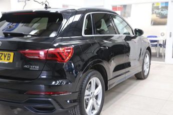 AUDI Q3 2.0 TFSI 40 S line SUV 5dr Petrol S Tronic quattro Euro 6 (s/s) 