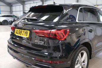 AUDI Q3 2.0 TFSI 40 S line SUV 5dr Petrol S Tronic quattro Euro 6 (s/s) 