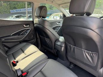 HYUNDAI SANTA FE 2.2 CRDi Premium SUV 5dr Diesel Auto 4WD Euro 5 (5 seat) (194 bh
