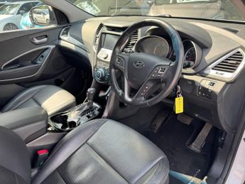 HYUNDAI SANTA FE 2.2 CRDi Premium SUV 5dr Diesel Auto 4WD Euro 5 (5 seat) (194 bh