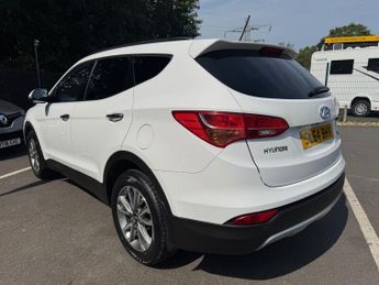 HYUNDAI SANTA FE 2.2 CRDi Premium SUV 5dr Diesel Auto 4WD Euro 5 (5 seat) (194 bh