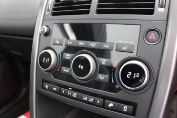 LAND ROVER DISCOVERY SPORT 2.0 TD4 Landmark SUV 5dr Diesel Auto 4WD Euro 6 (s/s) (180 ps)