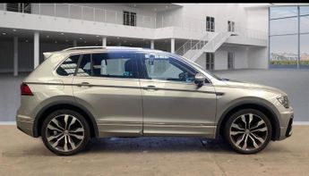 VOLKSWAGEN TIGUAN 2.0 TDI R-Line SUV 5dr Diesel DSG Euro 6 (s/s) (150 ps)