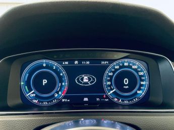 VOLKSWAGEN GOLF 1.4 TSI 8.7kWh GTE Advance Hatchback 5dr Petrol Plug-in Hybrid D