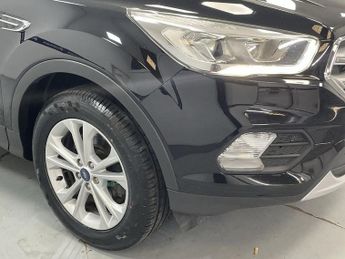 FORD KUGA 1.5 TDCi Titanium SUV 5dr Diesel Manual Euro 6 (s/s) (120 ps) - 