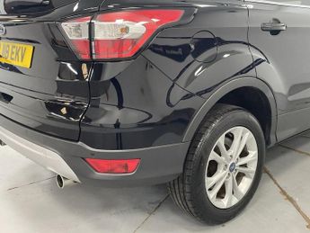 FORD KUGA 1.5 TDCi Titanium SUV 5dr Diesel Manual Euro 6 (s/s) (120 ps) - 