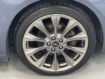 FORD MONDEO 2.0 TiVCT Vignale Saloon 4dr Petrol Hybrid CVT 6Spd Euro 6 (s/s)