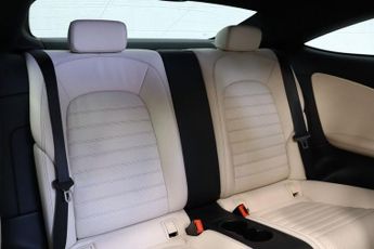MERCEDES-BENZ C-CLASS 2.1 C220d AMG Line (Premium Plus) Coupe 2dr Diesel G-Tronic+ Eur