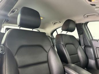 MERCEDES-BENZ A-CLASS 1.6 A180 SE Hatchback 5dr Petrol 7G-DCT Euro 6 (s/s) (122 ps)