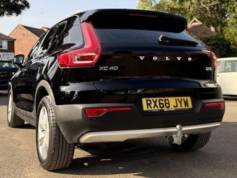 VOLVO XC40 2.0 D3 Momentum SUV 5dr Diesel Auto AWD Euro 6 (s/s) (150 ps)