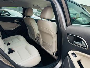 MERCEDES-BENZ A-CLASS 1.5 A180d Sport (Executive) Hatchback 5dr Diesel 7G-DCT Euro 6 (