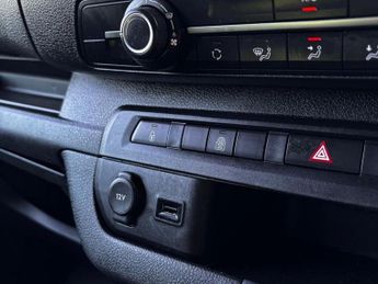 CITROEN e-SpaceTourer 50kWh Business Edition M MPV 5dr Electric Auto MWB (7.4kW Charge