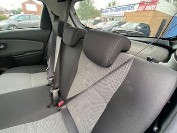 TOYOTA YARIS 1.5 VVT-h Icon Hatchback 5dr Petrol Hybrid E-CVT Euro 6 (Safety 