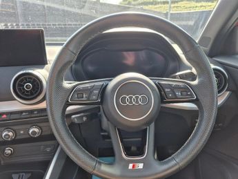 AUDI Q2 2.0 TDI 35 S line SUV 5dr Diesel S Tronic quattro Euro 6 (s/s) (