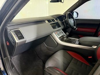 LAND ROVER RANGE ROVER SPORT 3.0 SD V6 Autobiography Dynamic SUV 5dr Diesel Auto 4WD Euro 6 (
